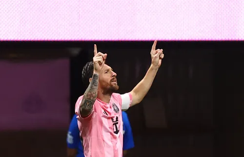2025-06-19T202234Z_668751081_UP1EL6J1KLLHL_RTRMADP_3_SOCCER-CLUB-MIA-POR